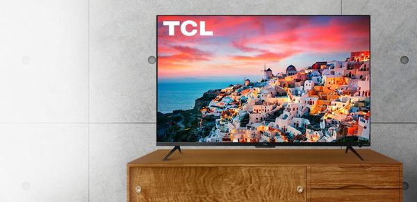 The 5-Series 55" TCL S525 4K UltraHD Smart TV is Priced at $329.99 This December 2019